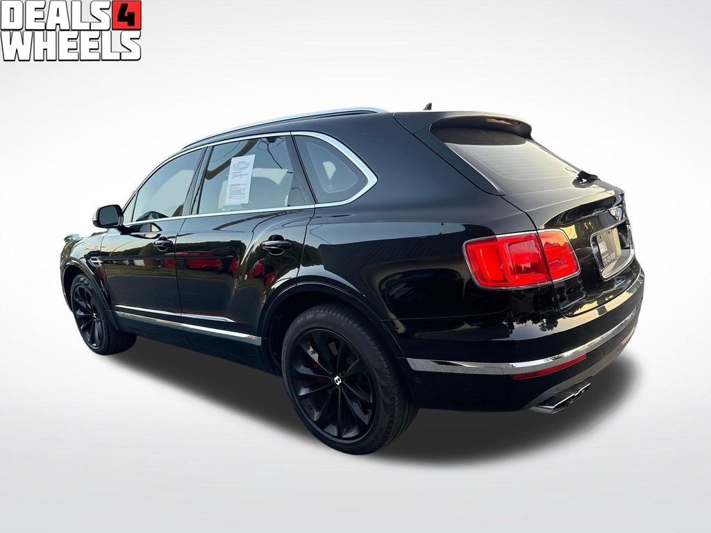 Used 2019 Bentley Bentayga AWD/4WD image 3