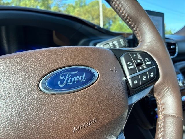 Used 2022 Ford Explorer King Ranch w/ Class IV Trailer Tow Package AWD/4WD image 31