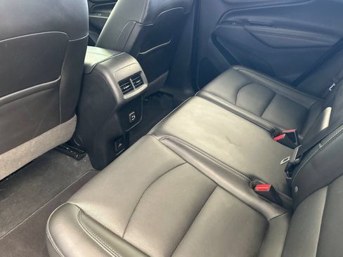 Used 2020 Chevrolet Equinox Premier w/ Premier Redline Edition FWD image 12