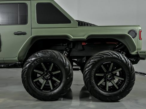 Used 2018 Jeep Wrangler Unlimited Sport S image 8