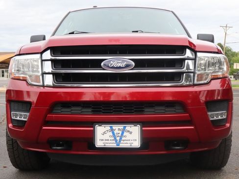 Used 2015 Ford Expedition EL XLT w/ Equipment Group 202A AWD/4WD image 13