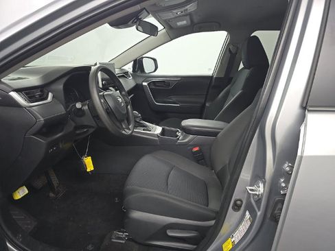 Used 2025 Toyota RAV4 LE AWD/4WD image 7