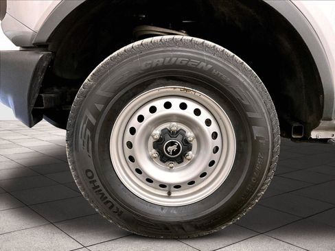 Certified 2023 Ford Bronco 4-Door AWD/4WD image 8