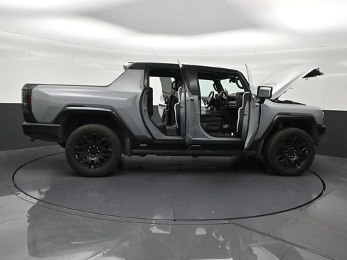 Used 2025 GMC Hummer EV 2X AWD/4WD image 33