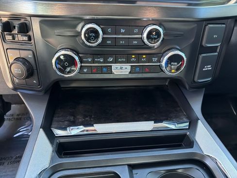 Used 2024 Ford F250 Lariat w/ Black Appearance Package image 30