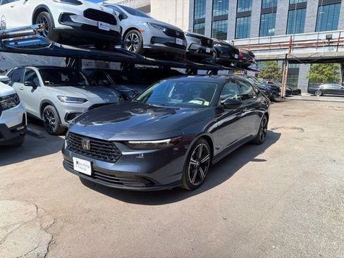 Certified 2026 Honda Accord SE image 1