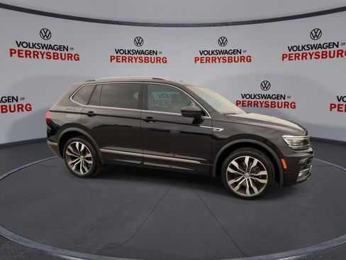 Used 2019 Volkswagen Tiguan SEL Premium R-Line AWD/4WD image 9