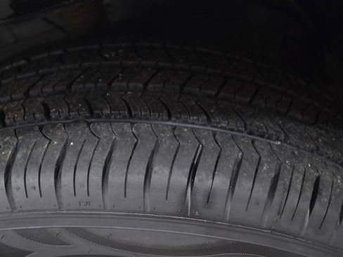 Used 2016 Jeep Compass High Altitude image 33