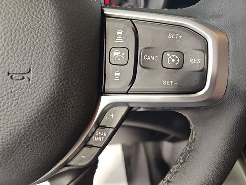 Used 2025 RAM 1500 Big Horn AWD/4WD image 25