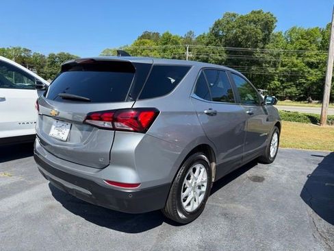 Certified 2024 Chevrolet Equinox LT FWD image 3