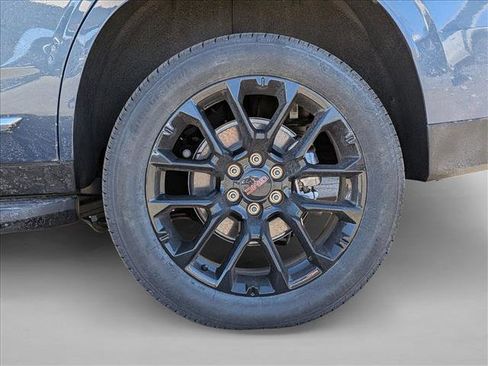 New 2026 GMC Yukon Elevation image 7