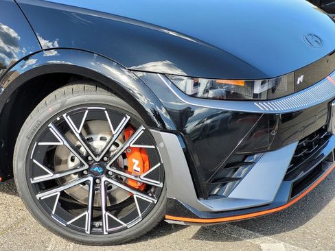 New 2025 Hyundai Ioniq 5 N image 3