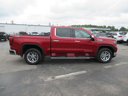 Certified 2024 GMC Sierra 1500 SLT w/ SLT Premium Plus Package AWD/4WD image 5