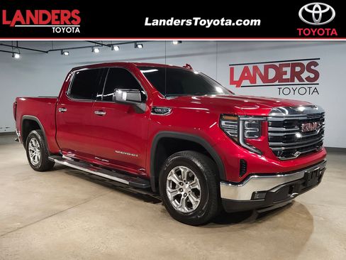 Used 2024 GMC Sierra 1500 SLT w/ SLT Convenience Package image 1