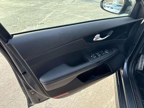 Used 2023 Kia Forte GT-Line image 17