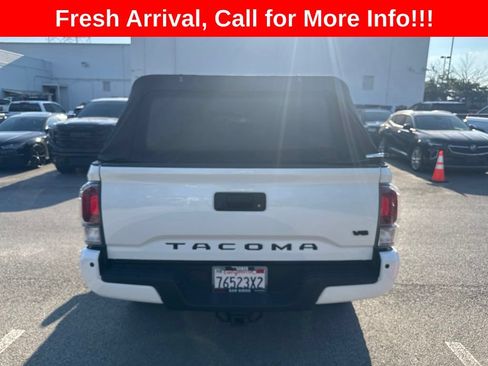 Used 2020 Toyota Tacoma TRD Off-Road w/ Technology Package AWD/4WD image 22
