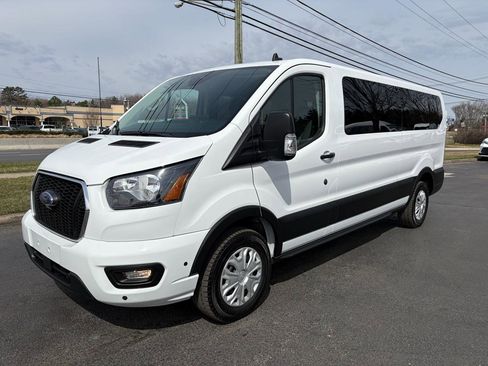 Used 2025 Ford Transit 350 XLT image 2