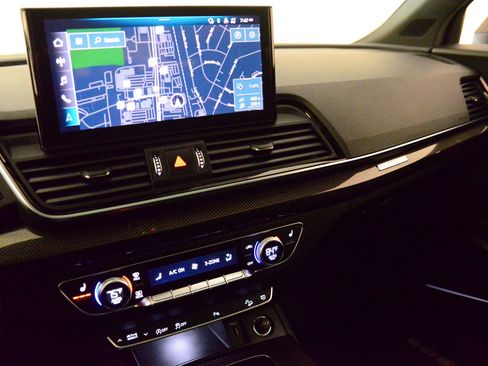 Certified 2023 Audi SQ5 Premium Plus w/ Premium Plus Package image 31