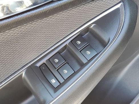 Used 2019 Chevrolet Cruze LT image 24