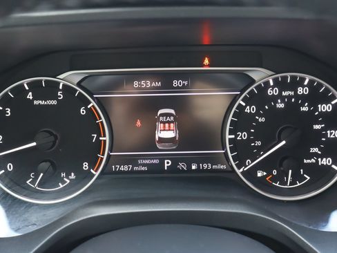 Used 2024 Nissan Rogue SV w/ SV Premium Package FWD image 11