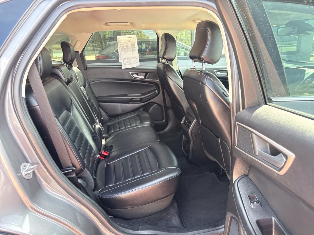 Used 2022 Ford Edge SEL AWD/4WD image 23