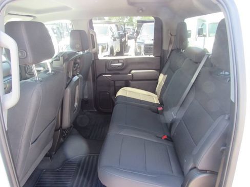 Certified 2025 GMC Sierra 2500 Pro w/ 1SA Pro Safety Plus Package AWD/4WD image 19