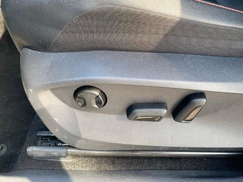 Used 2024 Volkswagen Tiguan Wolfsburg Edition image 15