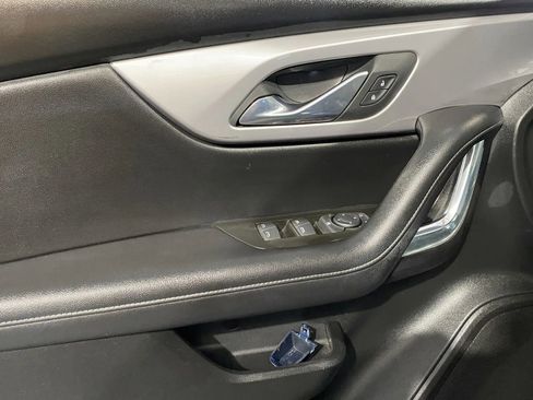 Used 2023 Chevrolet Blazer LT image 12