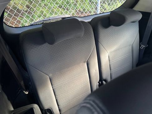 Used 2020 Kia Sorento S FWD image 6