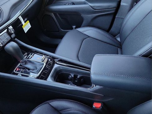 New 2026 Jeep Compass Latitude image 13