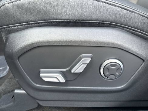 Used 2026 Hyundai Santa Fe Limited AWD/4WD image 15