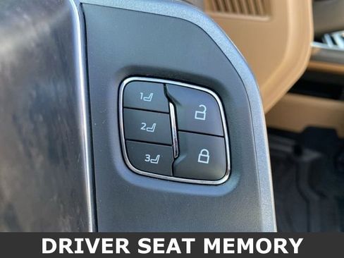 Used 2023 Ford F350 Lariat w/ Lariat Ultimate Package image 18