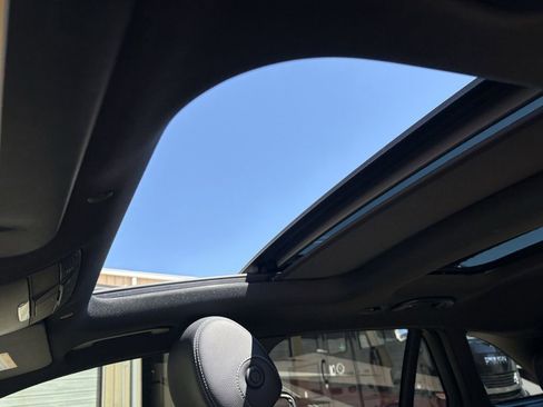 Used 2020 Mercedes-Benz GLC 300 image 22