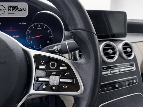 Used 2022 Mercedes-Benz GLC 300 image 9