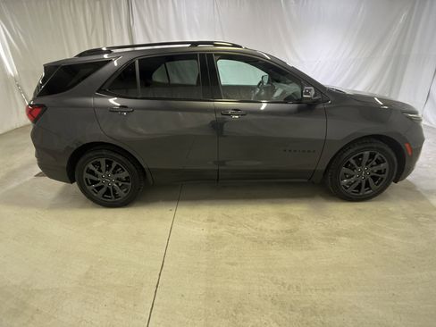 Used 2023 Chevrolet Equinox RS w/ RS Leather Package image 12