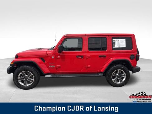 Used 2020 Jeep Wrangler Unlimited Sahara w/ LED Lighting Group AWD/4WD image 4