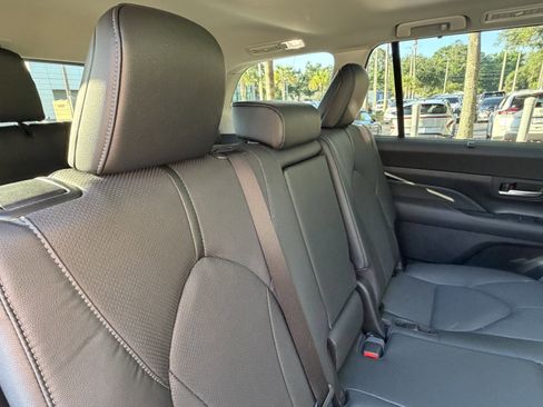Used 2026 Toyota Grand Highlander FWD image 42