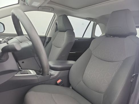 Used 2023 Toyota RAV4 XLE w/ Convenience Package FWD image 19