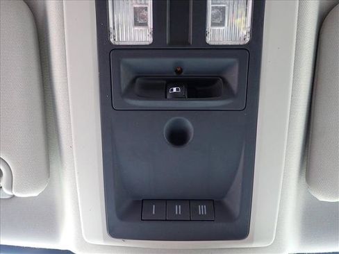 Used 2016 RAM 1500 Laramie w/ Convenience Group AWD/4WD image 22