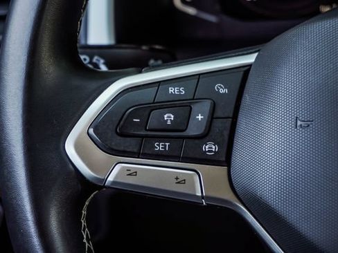 Used 2022 Volkswagen Atlas SE FWD image 28