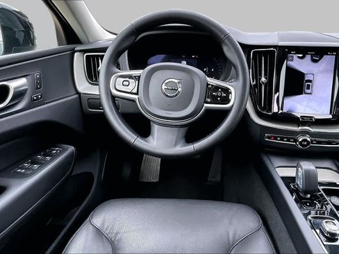 Used 2025 Volvo XC60 B5 Plus AWD/4WD image 6