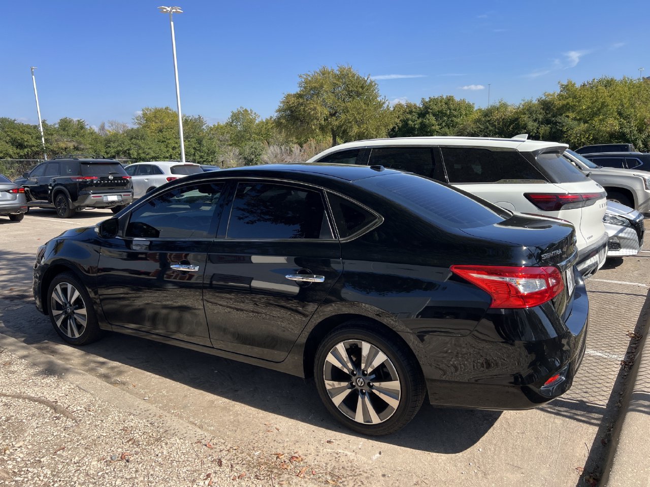 Used 2018 Nissan Sentra SL FWD image 5