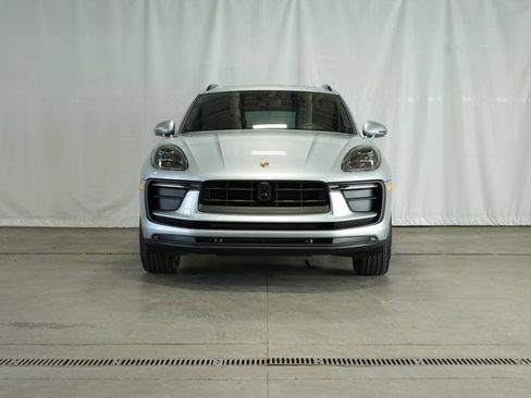 New 2025 Porsche Macan image 10