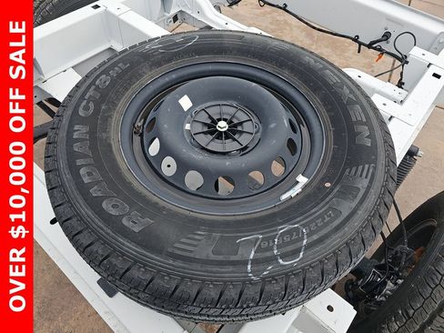 New 2024 RAM ProMaster 3500 w/ Convenience Group image 40