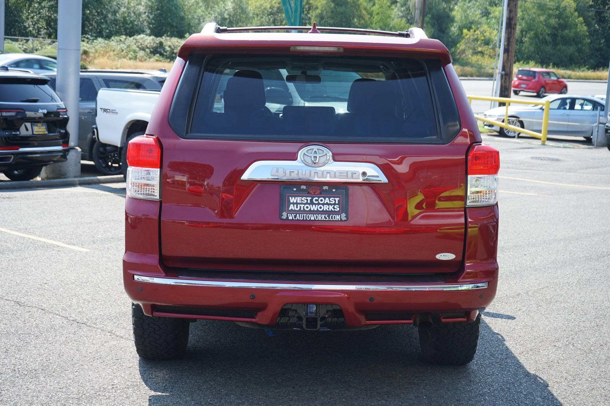 Used 2012 Toyota 4Runner SR5 AWD/4WD image 4