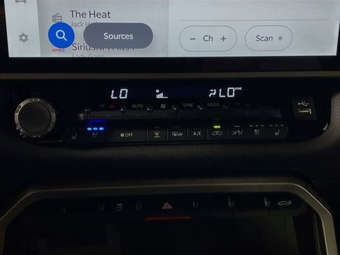 New 2026 Toyota Tundra Limited AWD/4WD image 22