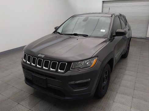 Used 2018 Jeep Compass Sport FWD image 15