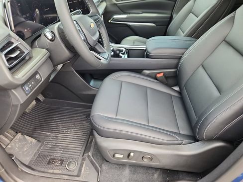 New 2025 Chevrolet Traverse LT w/ Sun and Wheel Package image 7