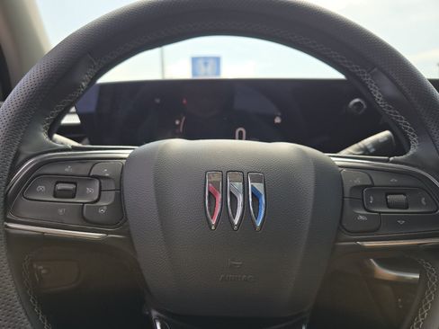 Used 2024 Buick Encore GX Avenir w/ Avenir Technology Package AWD/4WD image 31