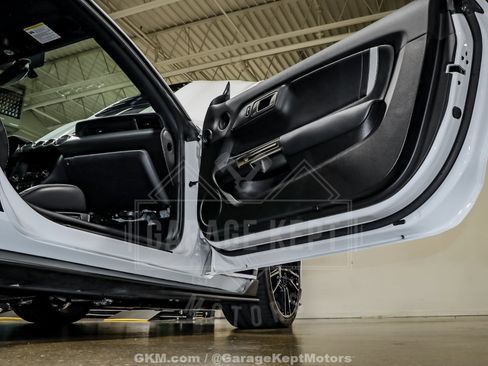 Used 2020 Ford Mustang Shelby GT500 w/ Technology Package RWD image 74